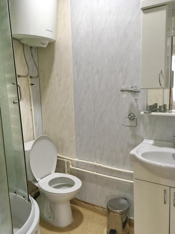 מלון בלגרד Splav Guest Hause Gusar מראה חיצוני תמונה